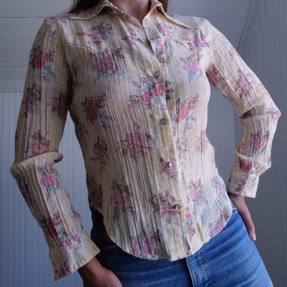 Vintage 70s gauzy crinkle cotton boho western pearl snap shirt